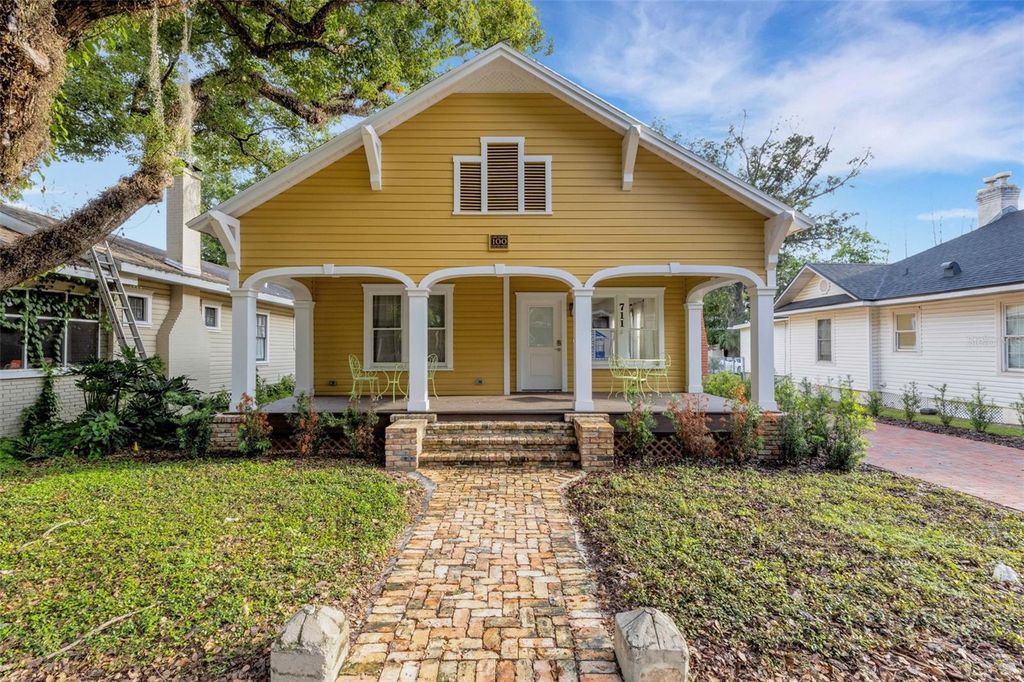 Photo of 711 E Lime Street, Lakeland, FL 33801 (MLS # L4959740)