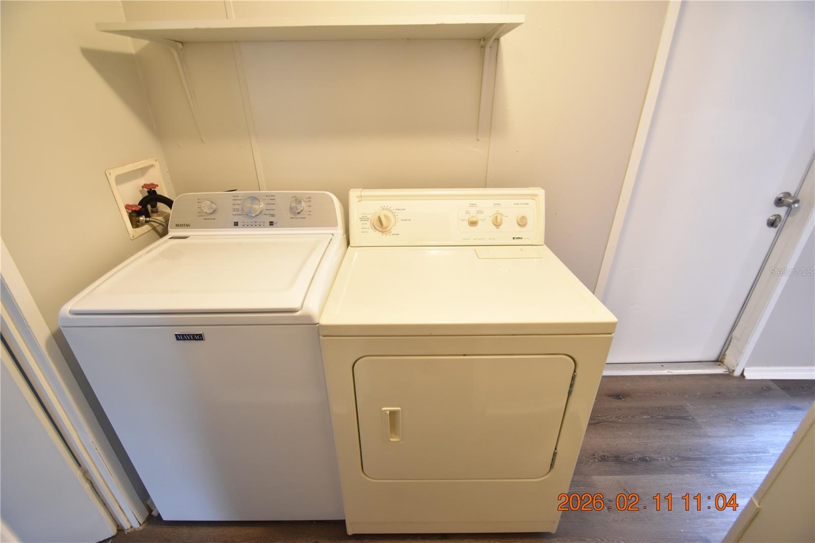 GIBSONS ARTESIAN LANDS SECTIO - Residential Lease