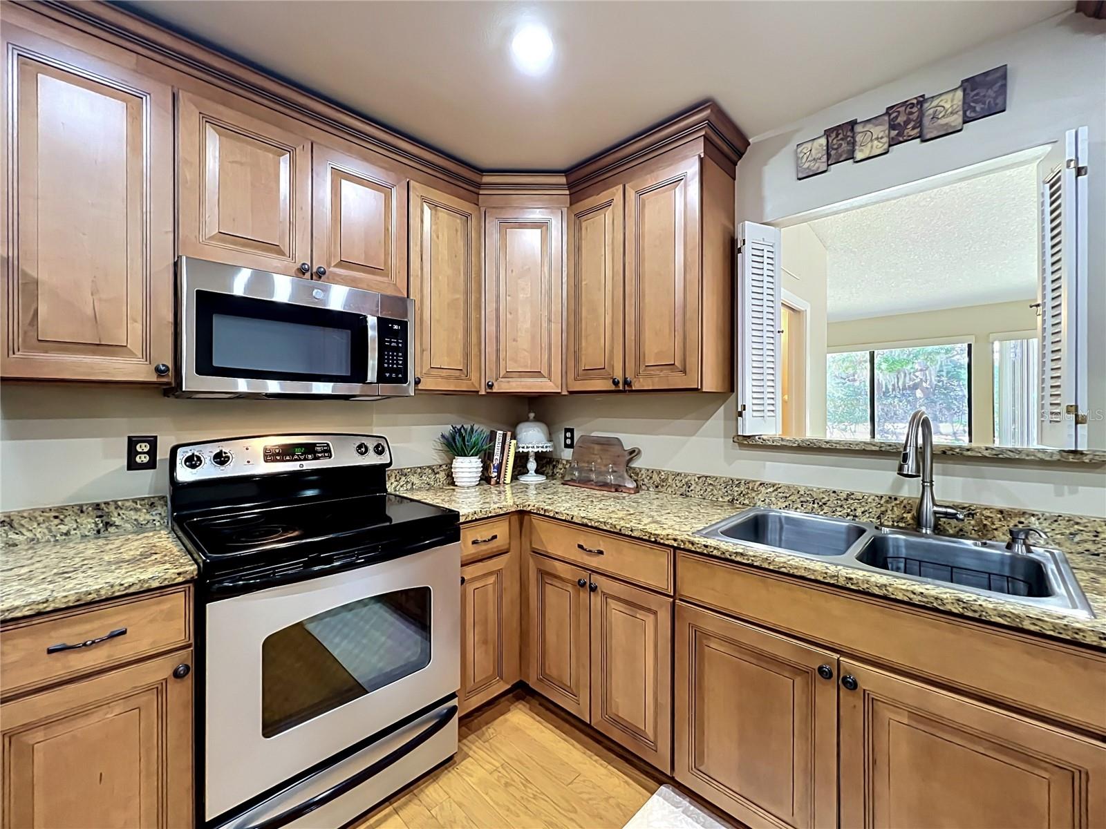 COUNTRY CREEK SOUTHRIDGE AT - Residential
