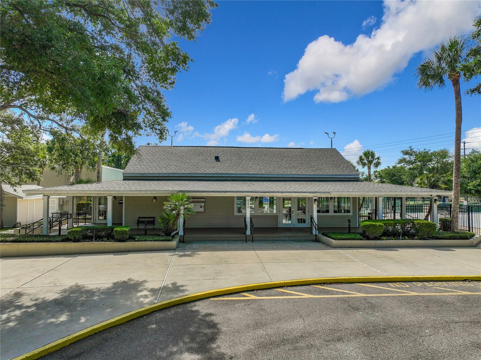 COUNTRY CREEK SOUTHRIDGE AT - Residential