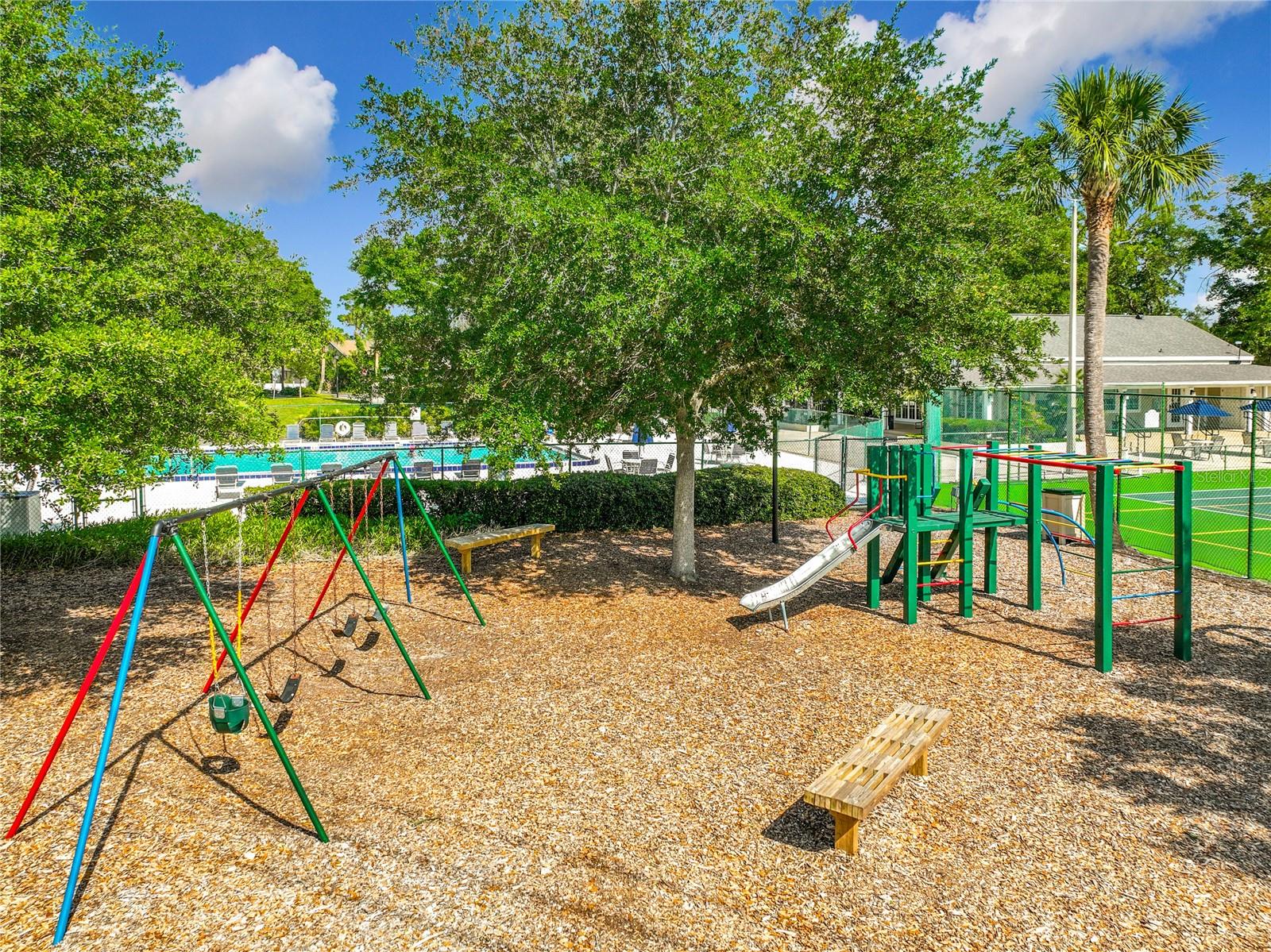COUNTRY CREEK SOUTHRIDGE AT - Residential