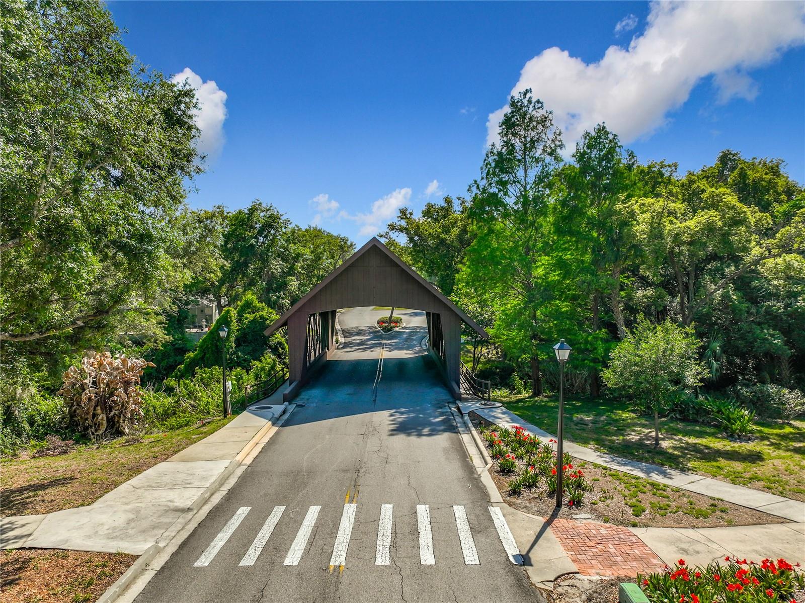 COUNTRY CREEK SOUTHRIDGE AT - Residential