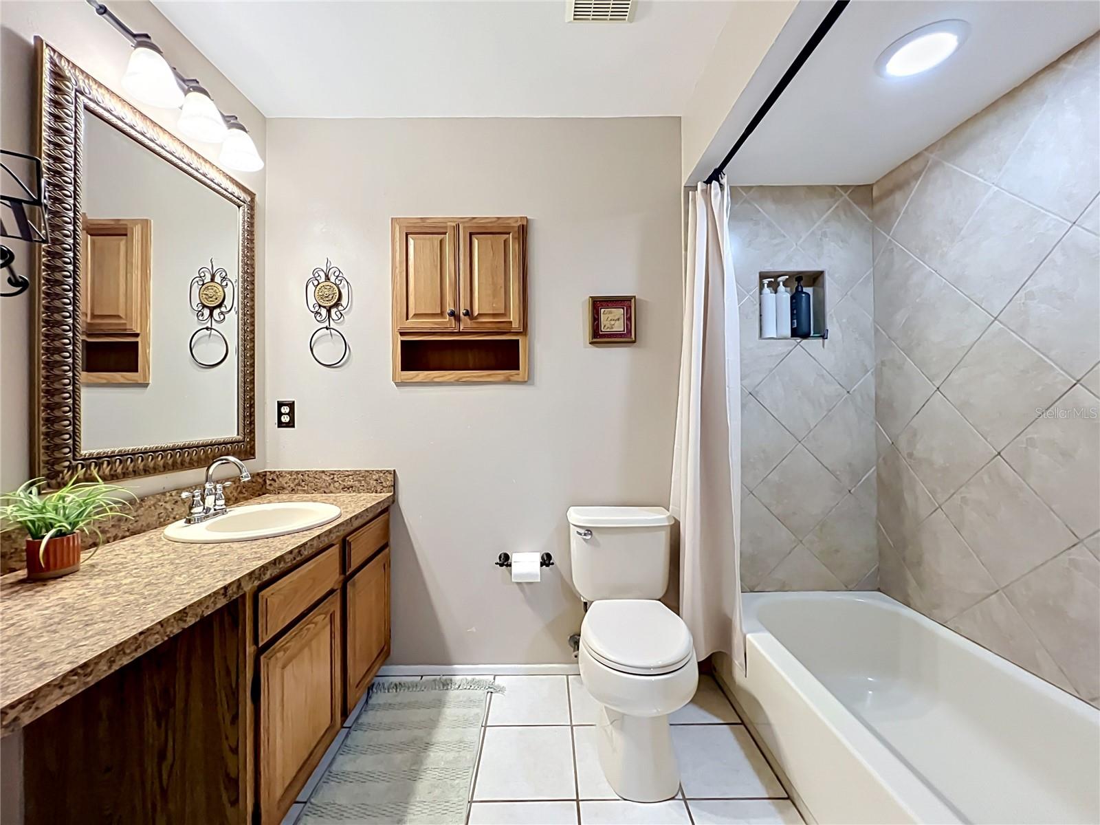 COUNTRY CREEK SOUTHRIDGE AT - Residential