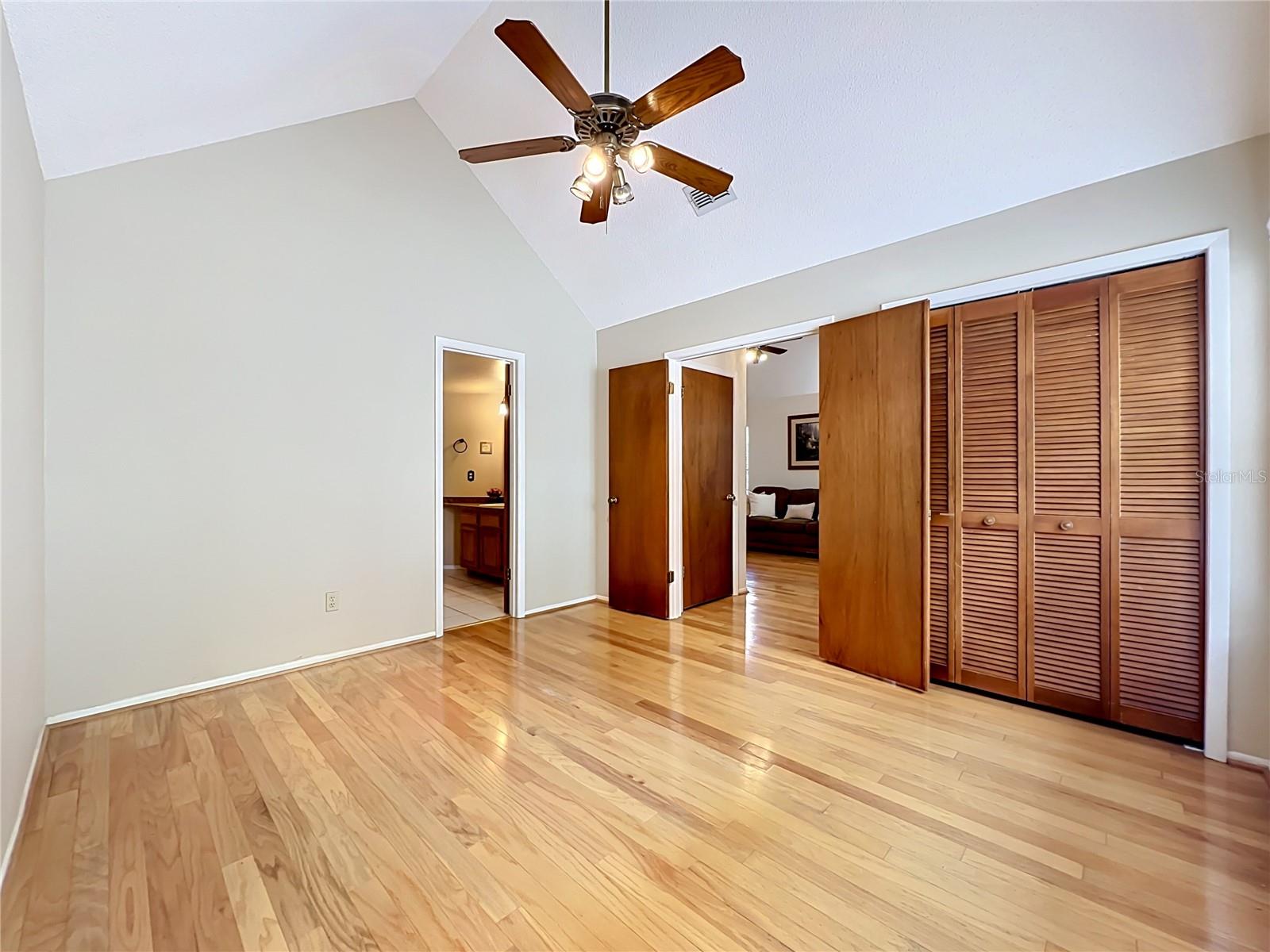 COUNTRY CREEK SOUTHRIDGE AT - Residential