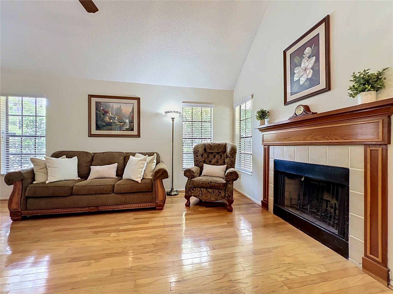 COUNTRY CREEK SOUTHRIDGE AT - Residential