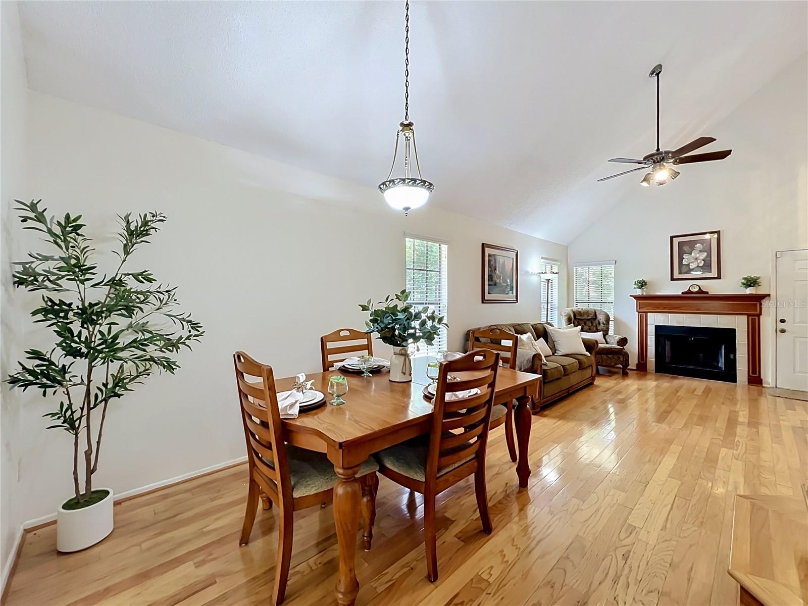 COUNTRY CREEK SOUTHRIDGE AT - Residential