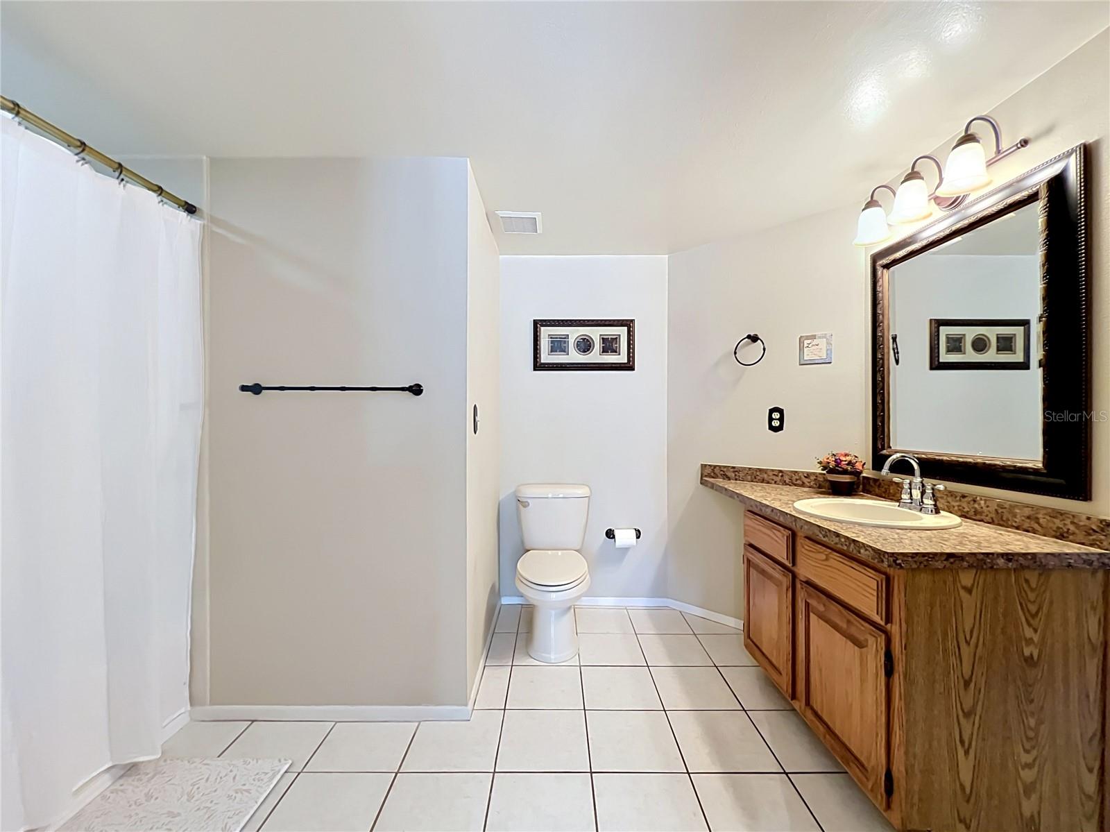 COUNTRY CREEK SOUTHRIDGE AT - Residential