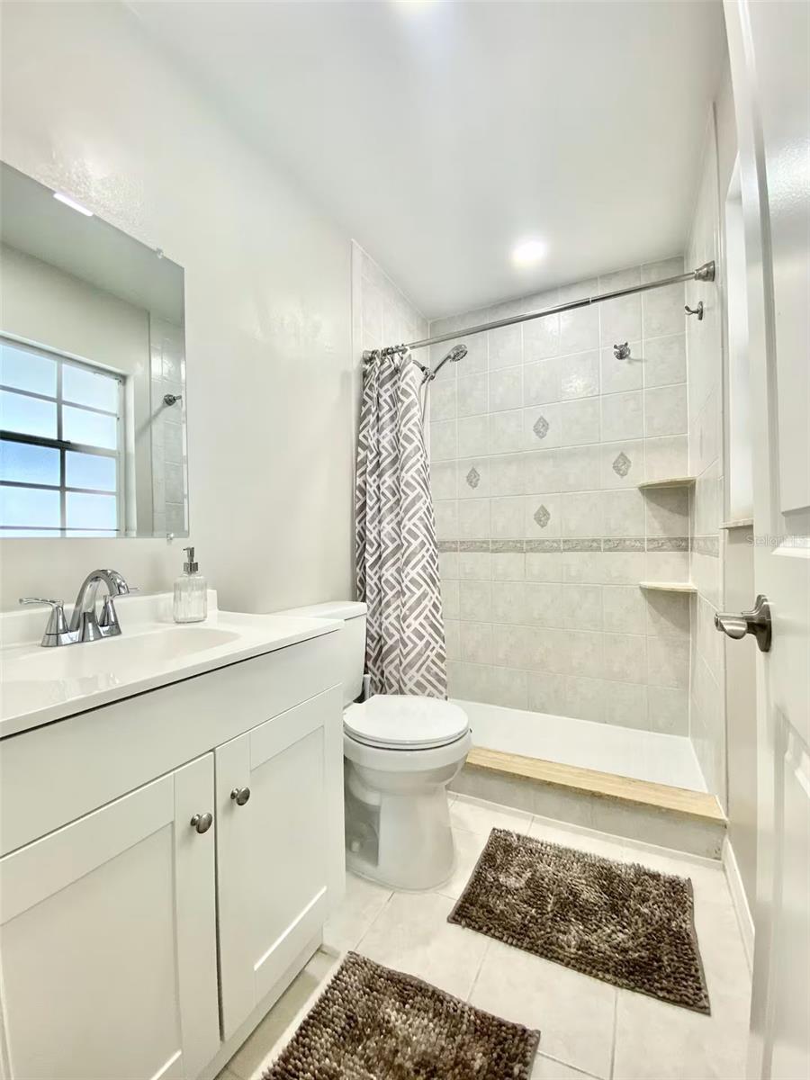 CUMBERLAND PARK 1ST ADD - Residential Lease