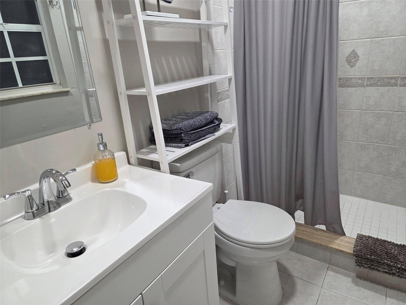 CUMBERLAND PARK 1ST ADD - Residential Lease