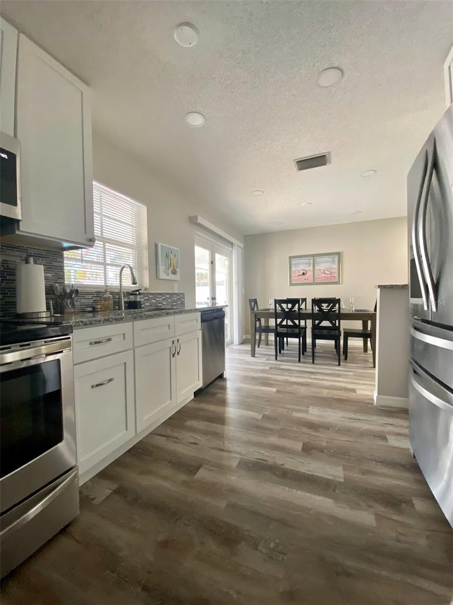 CUMBERLAND PARK 1ST ADD - Residential Lease