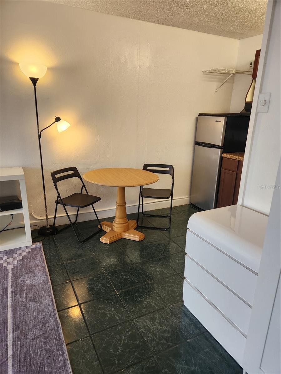 SANDLAKE COURTYARDS CONDO 5901/3515 - Residential
