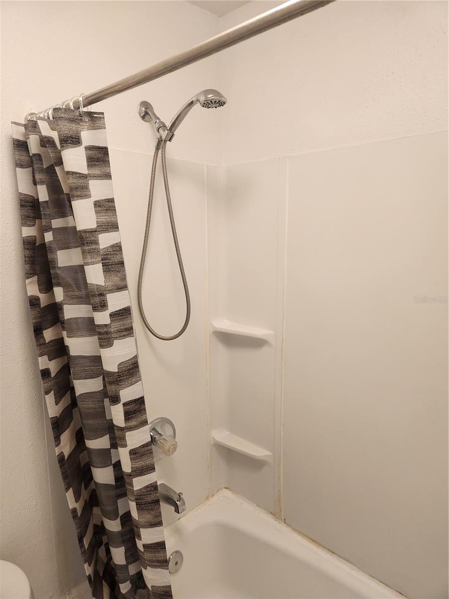 SANDLAKE COURTYARDS CONDO 5901/3515 - Residential