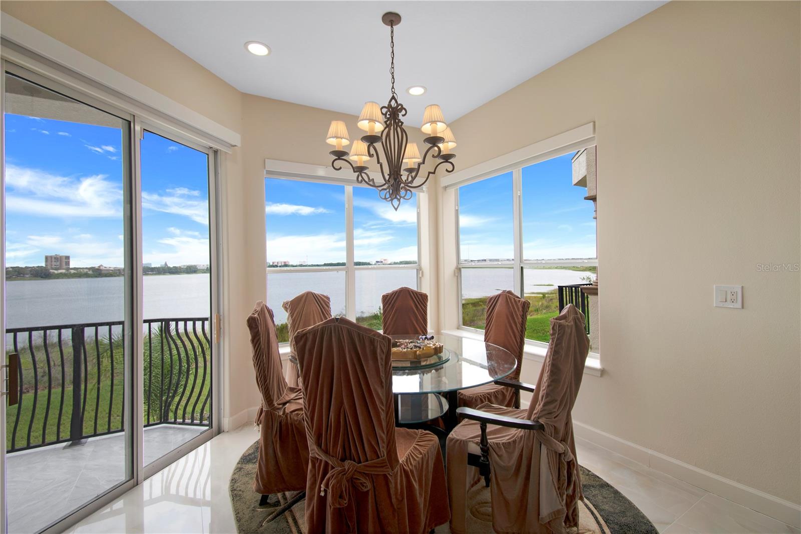 VIZCAYA PH 2 - Residential