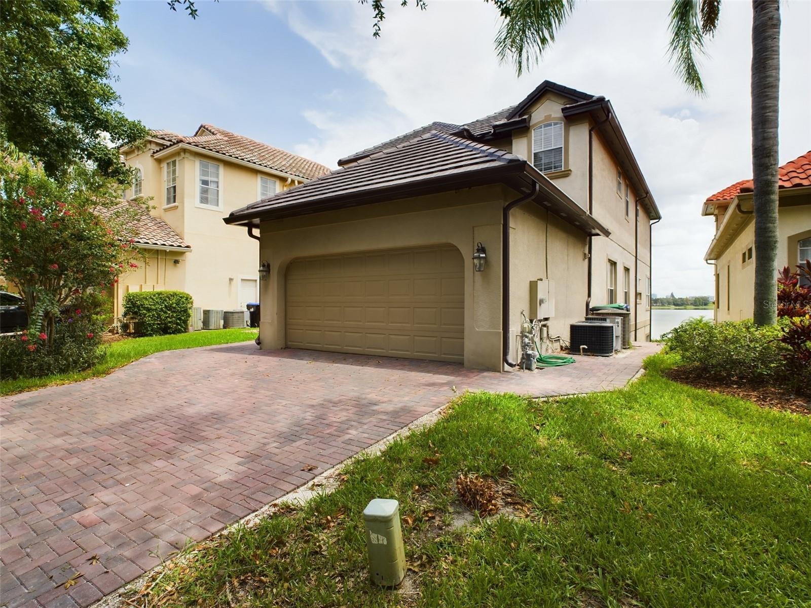 VIZCAYA PH 2 - Residential