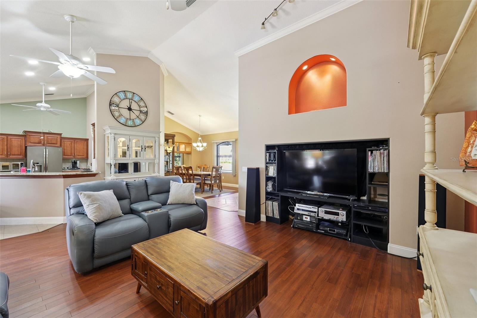 OAK FORD GOLF CLUB - Residential