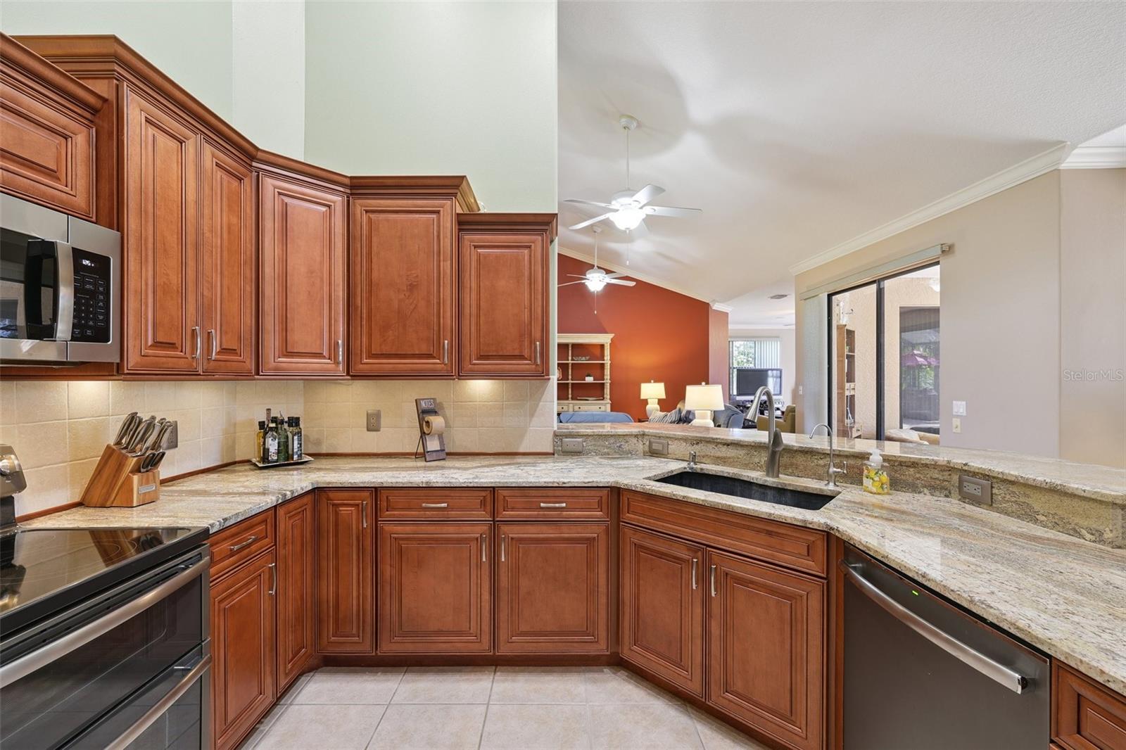 OAK FORD GOLF CLUB - Residential