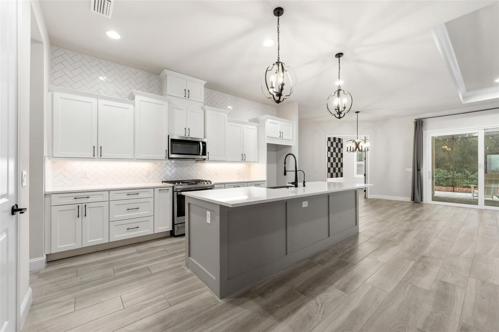 OAKMONT PH 3 PB 35 PG 60 - Residential