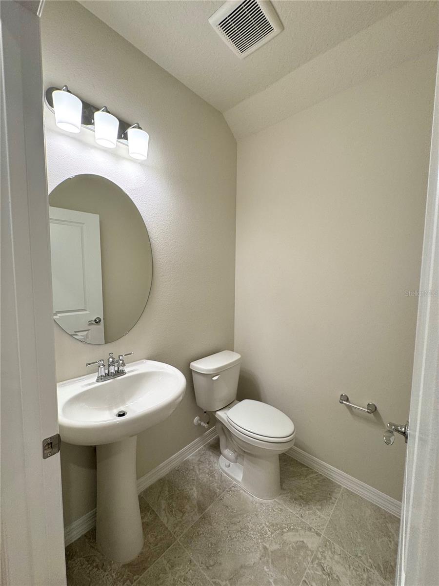 SILVERLEAF OAKS - Residential Lease