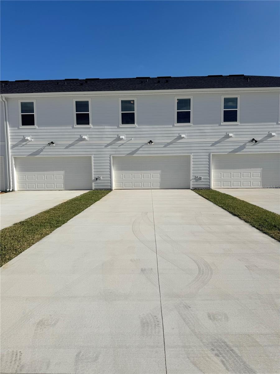 SILVERLEAF OAKS - Residential Lease