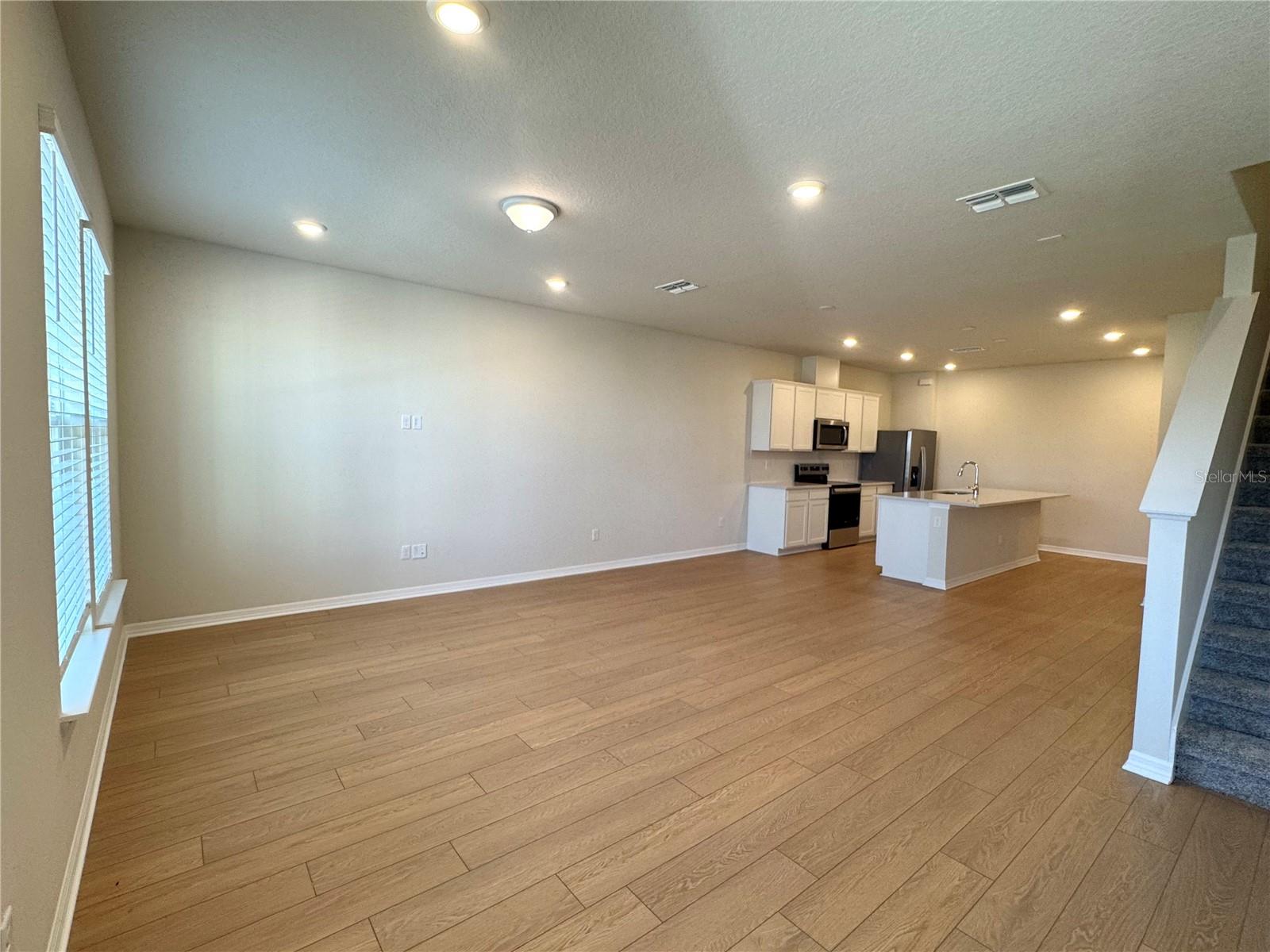 SILVERLEAF OAKS - Residential Lease