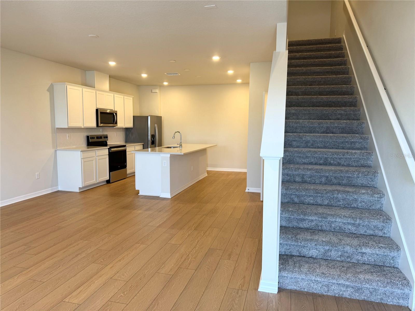 SILVERLEAF OAKS - Residential Lease