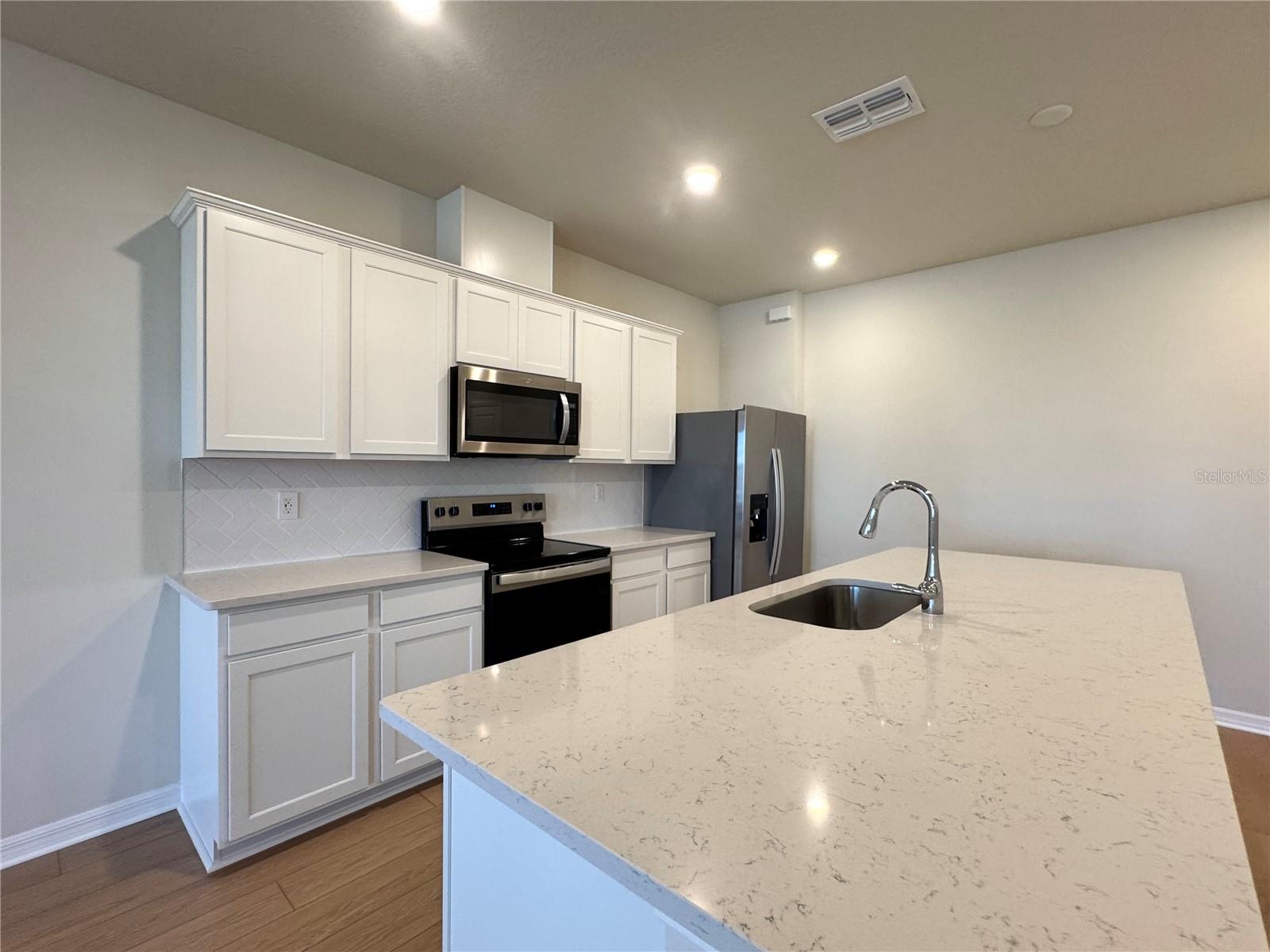 SILVERLEAF OAKS - Residential Lease