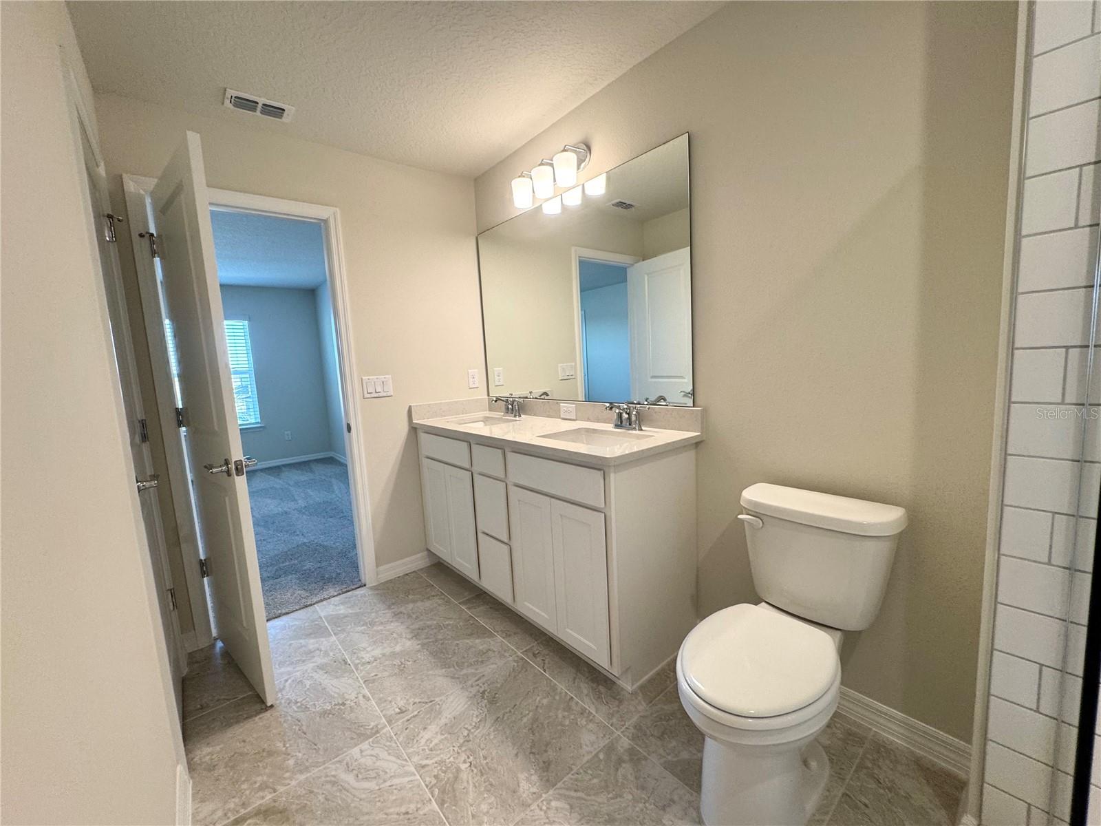 SILVERLEAF OAKS - Residential Lease