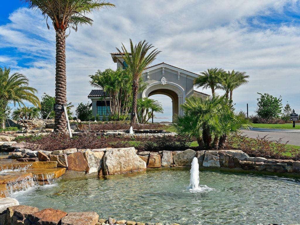 LAKEWOOD NATIONAL - Residential Lease