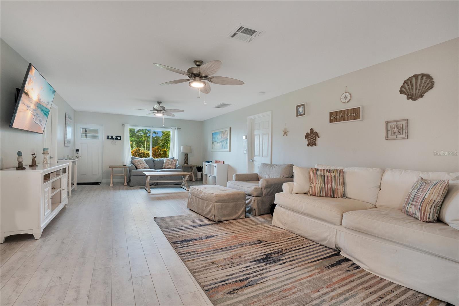 WATERFRONT ESTATES - Residential