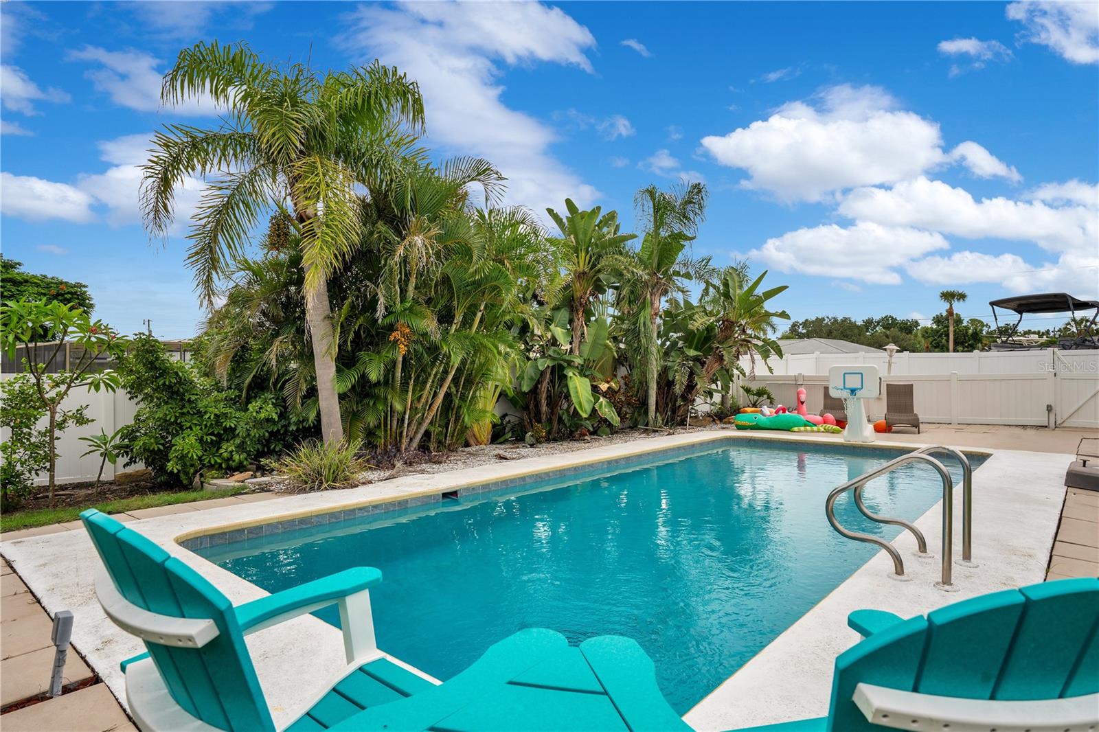 WATERFRONT ESTATES - Residential