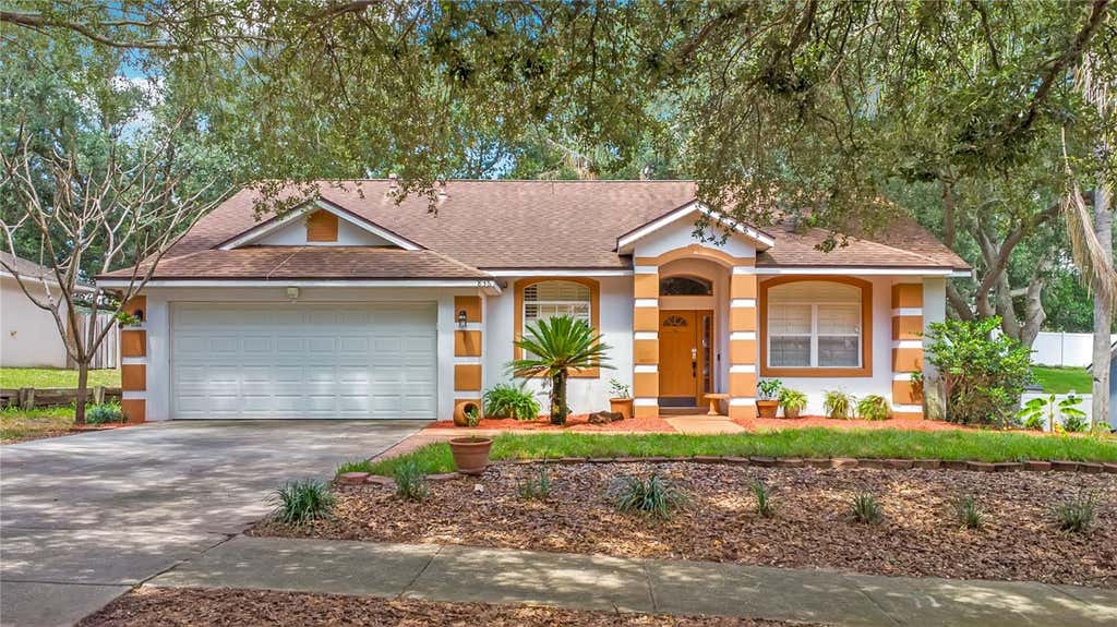 Photo of 836 Elm Forest Drive, Minneola, FL 34715 (MLS # O6432669)