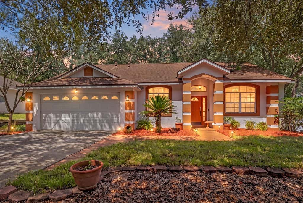 Photo of 836 Elm Forest Drive, Minneola, FL 34715 (MLS # O6432669)