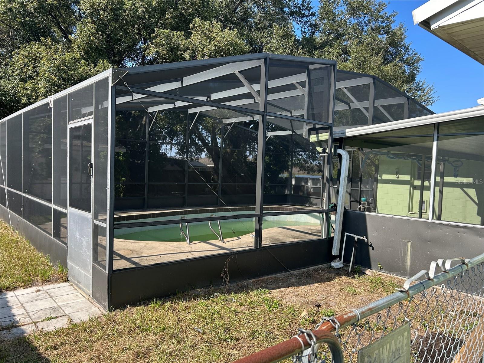 HIGHLAND GROVE - Residential