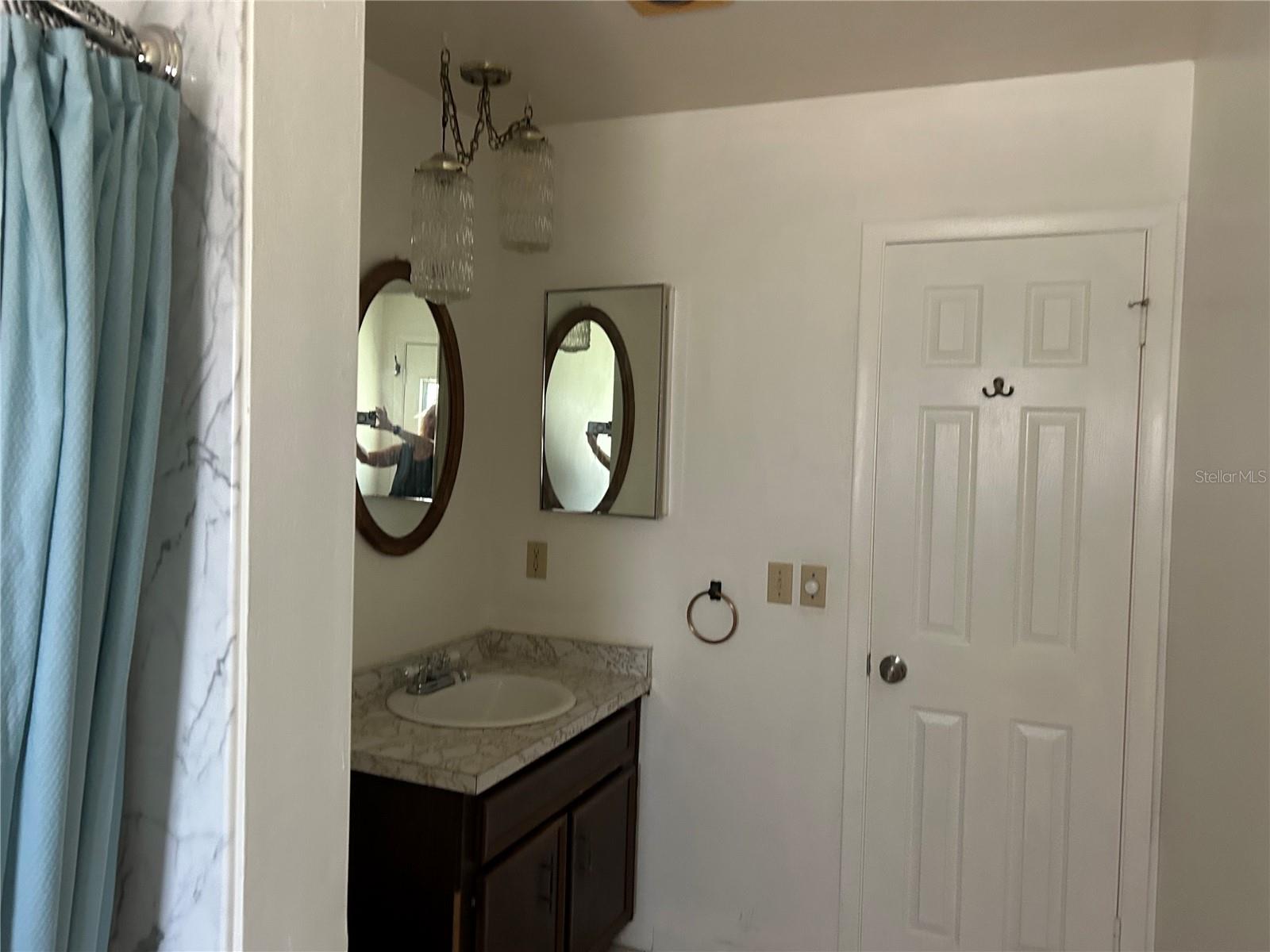 HIGHLAND GROVE - Residential