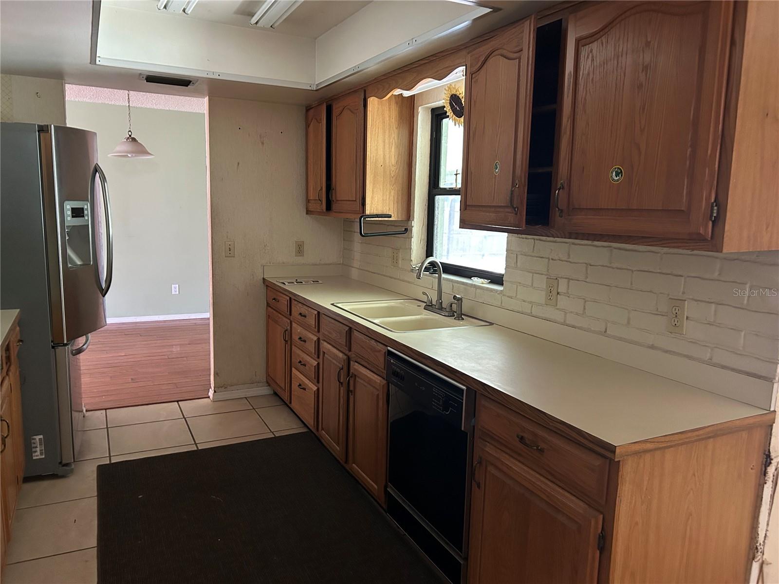 HIGHLAND GROVE - Residential