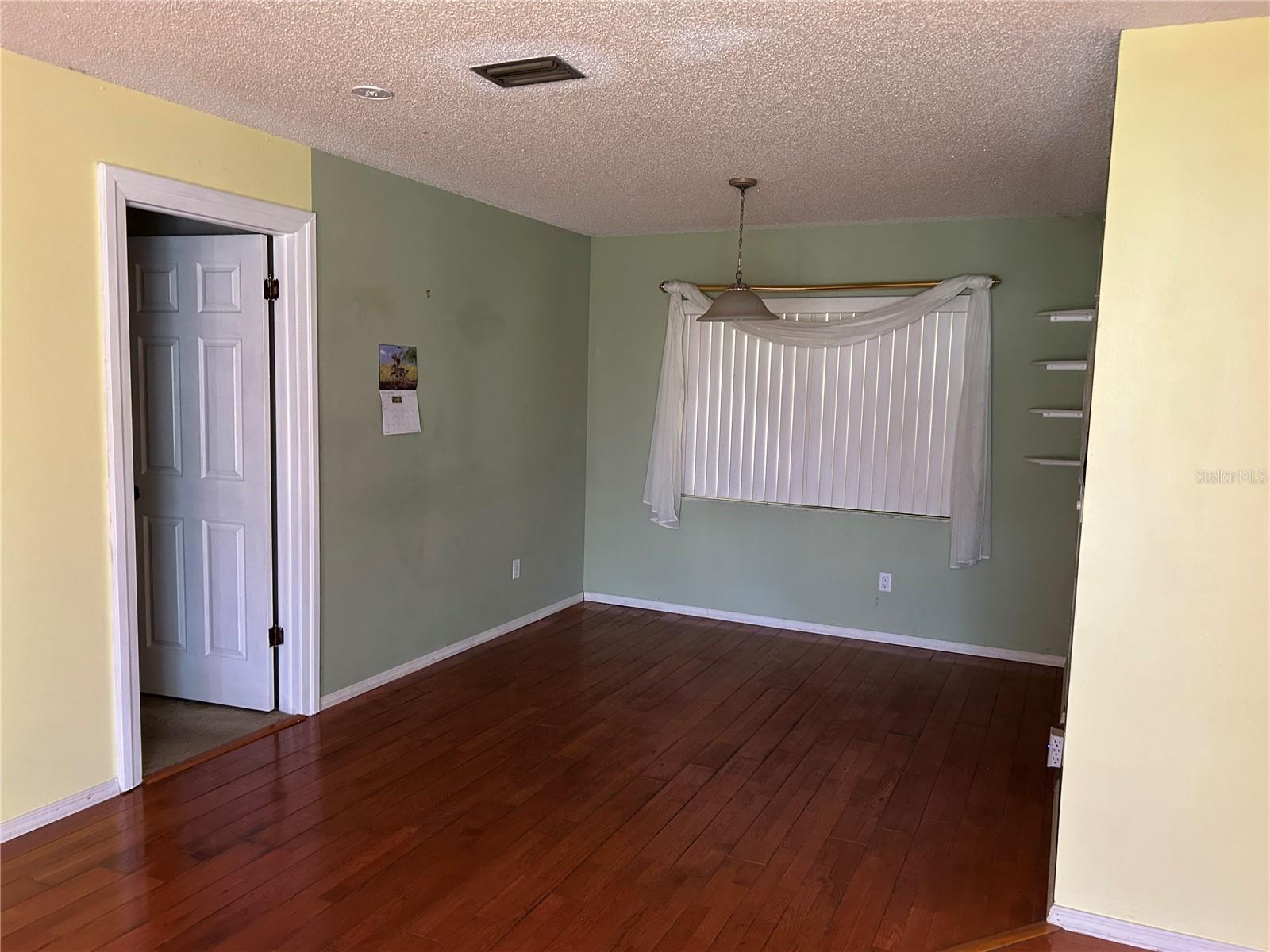 HIGHLAND GROVE - Residential