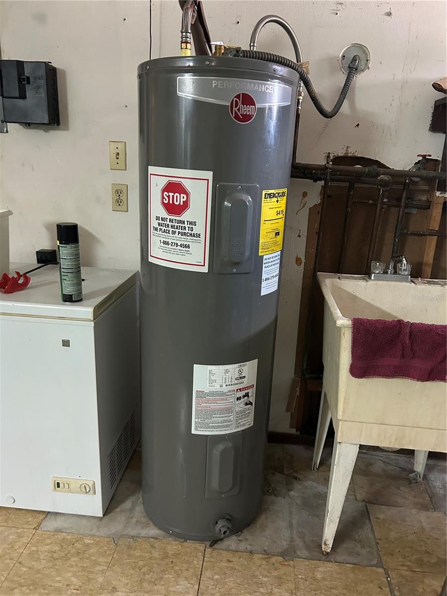 HIGHLAND GROVE - Residential