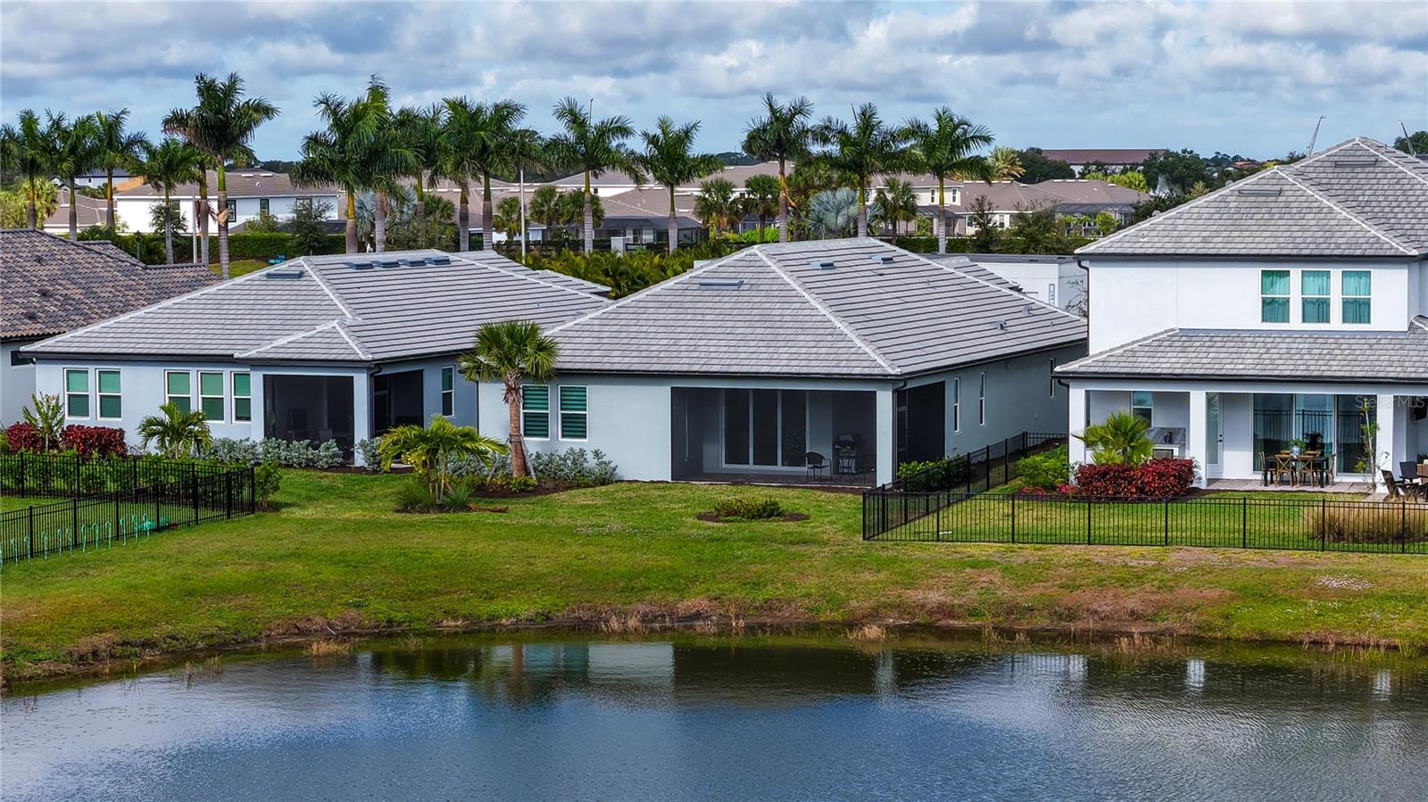 SWEETWATER AT LAKEWOOD RANCH PH I & II - Residential