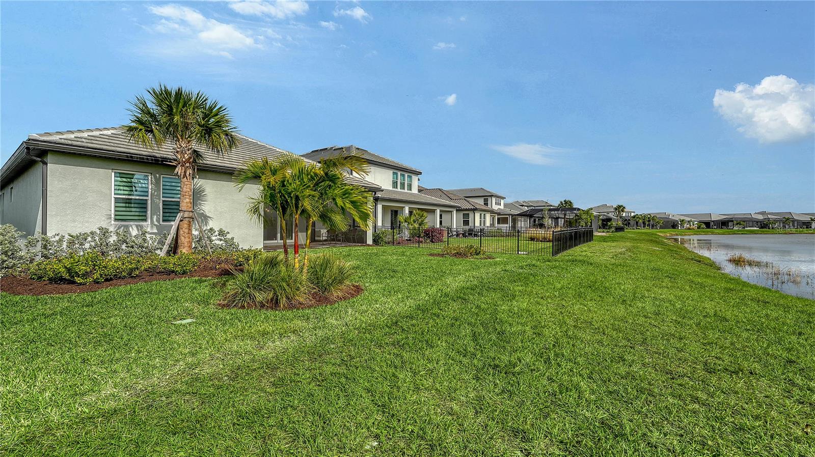 SWEETWATER AT LAKEWOOD RANCH PH I & II - Residential