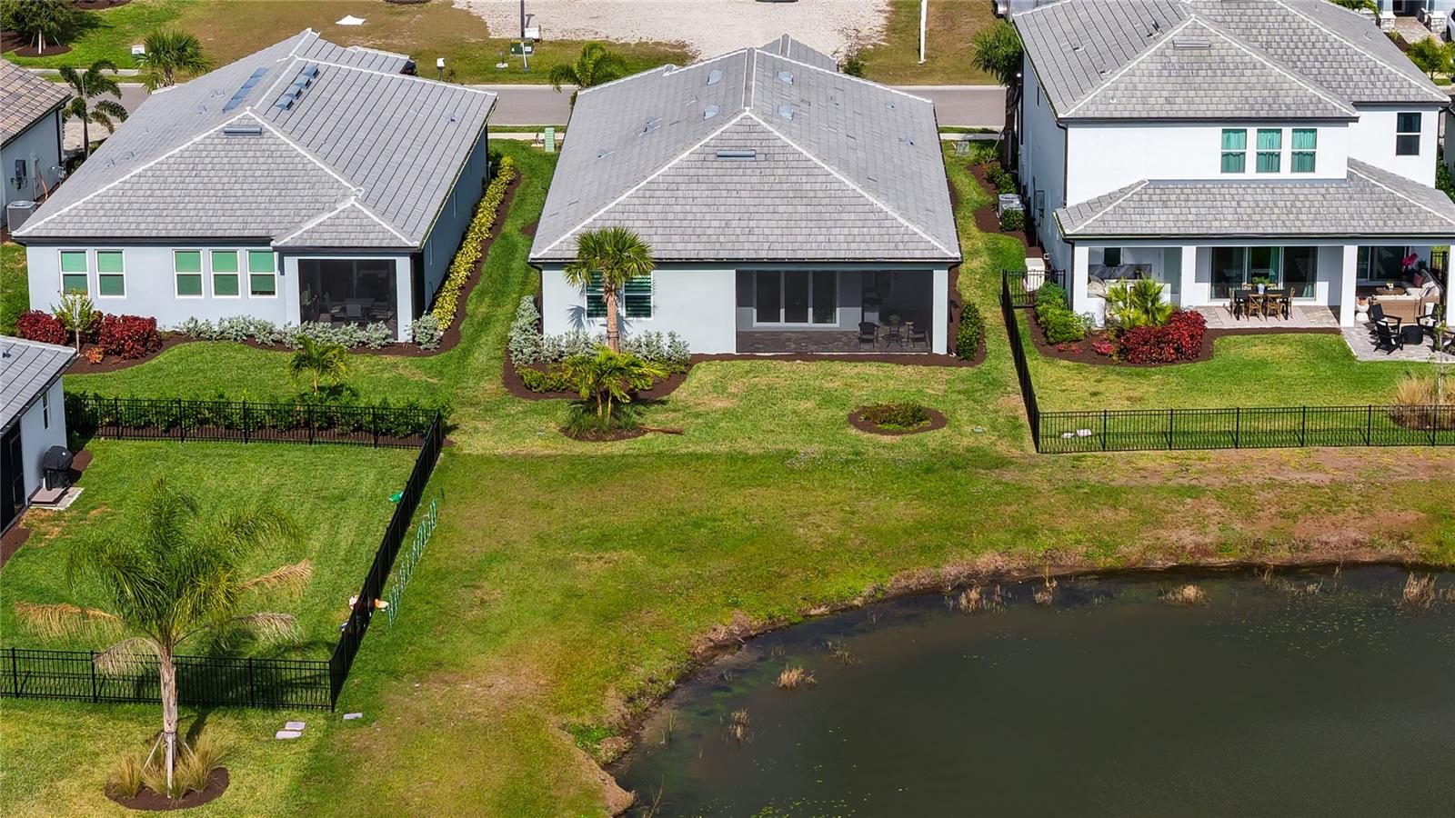 SWEETWATER AT LAKEWOOD RANCH PH I & II - Residential