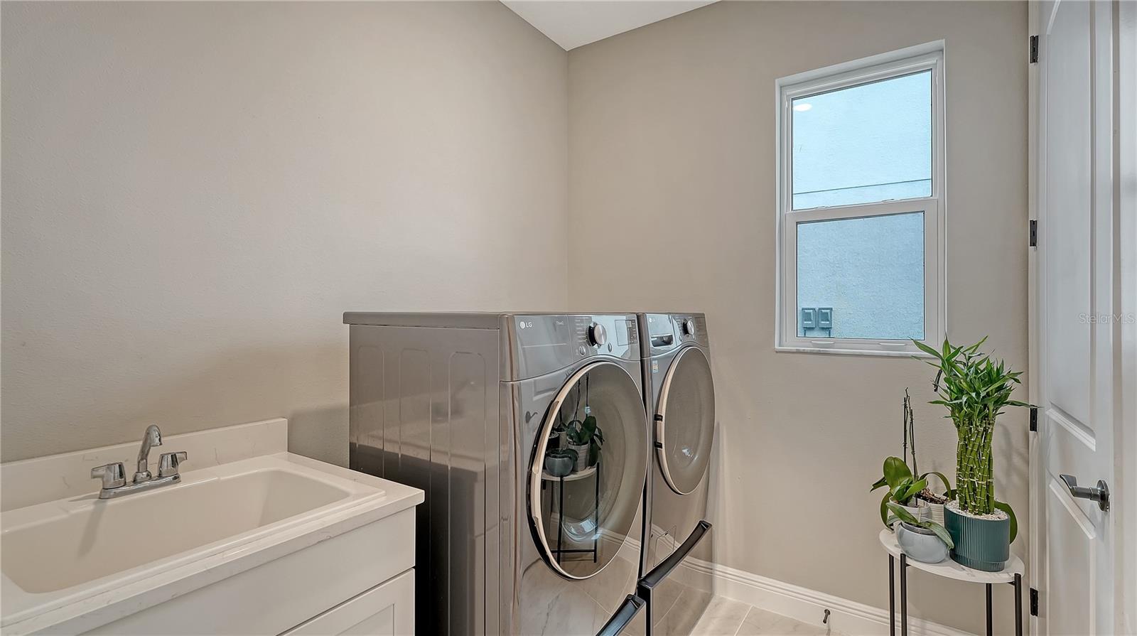 SWEETWATER AT LAKEWOOD RANCH PH I & II - Residential