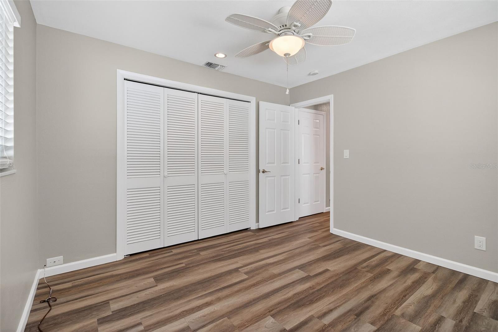 TROPIC HILLS - Residential