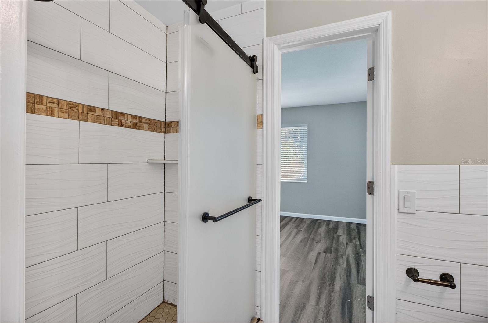 TROPIC HILLS - Residential