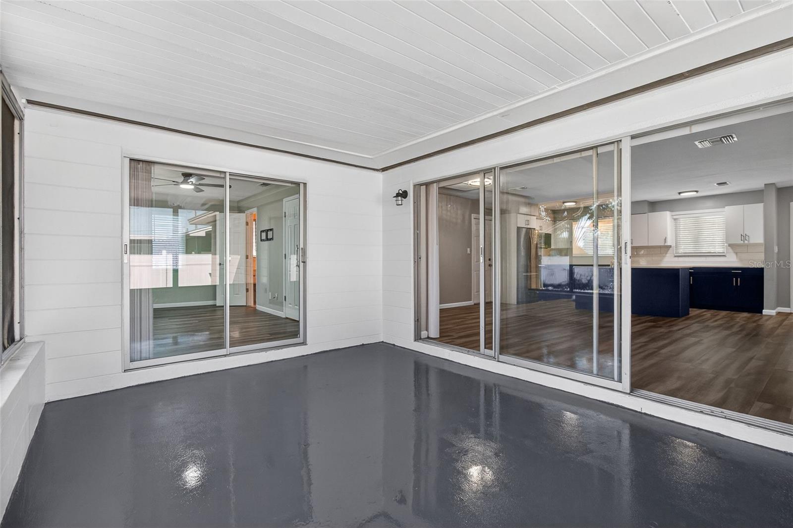 TROPIC HILLS - Residential