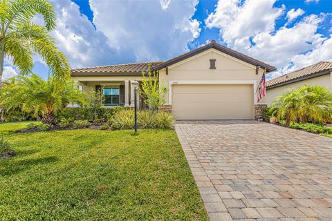 Photo of 6507 Clairborne Lane, Bradenton, FL 34211 (MLS # A4655550)