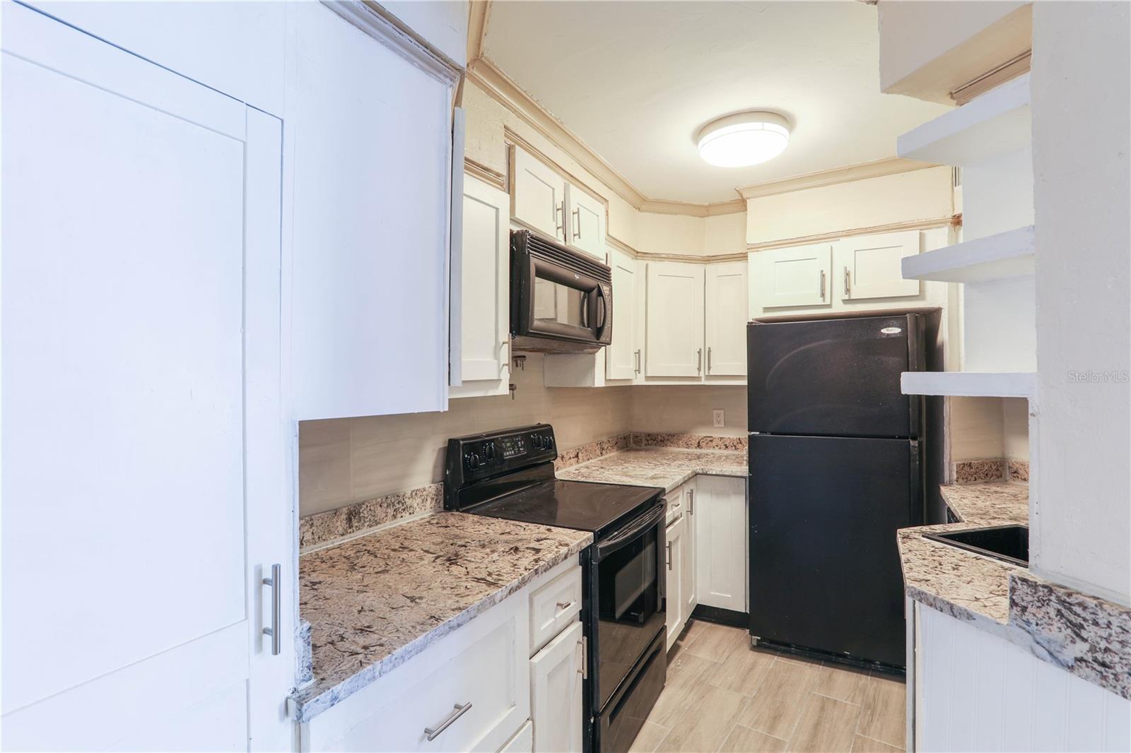 SOUTHPOINTE CONDO - Residential Lease