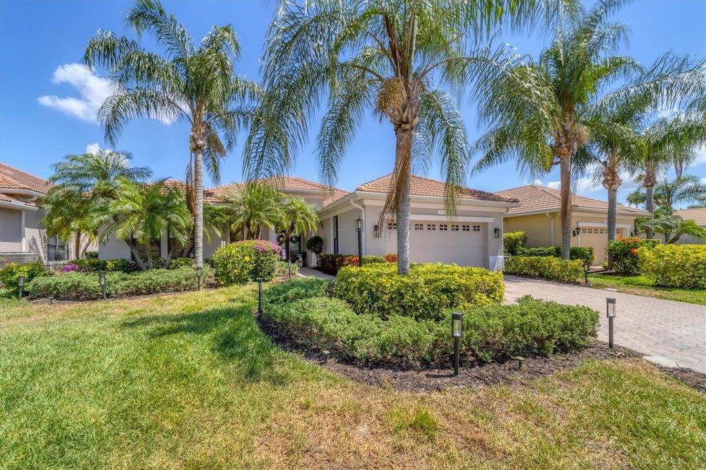 Photo of 13853 Siena Loop, Lakewood Ranch, FL 34202 (MLS # A4666855)