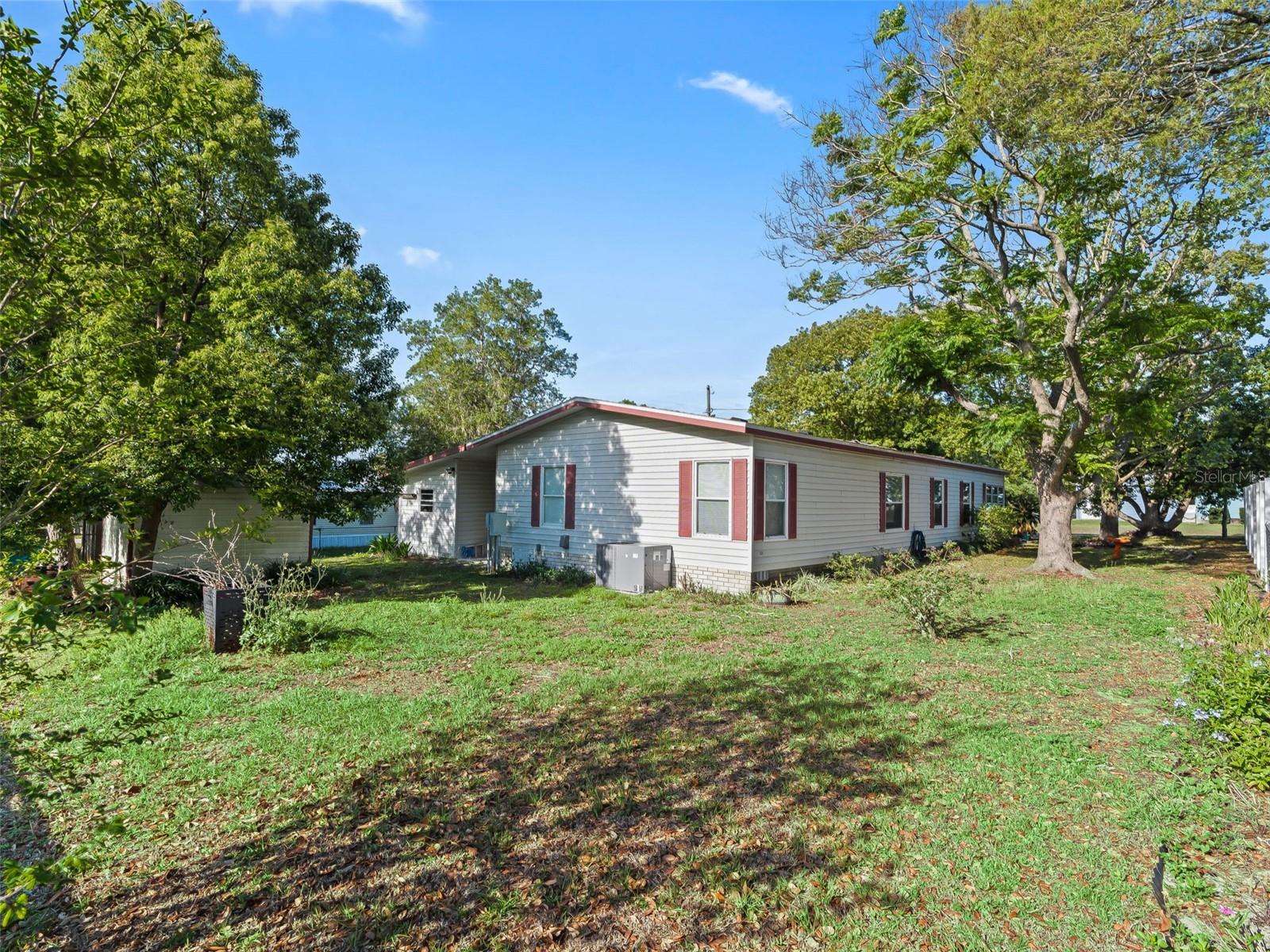 LAKE WEIR HEIGHTS - Residential