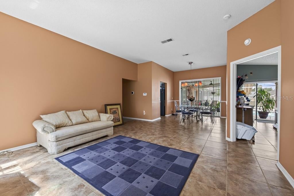 4609 OAK RIVER CIRCLE