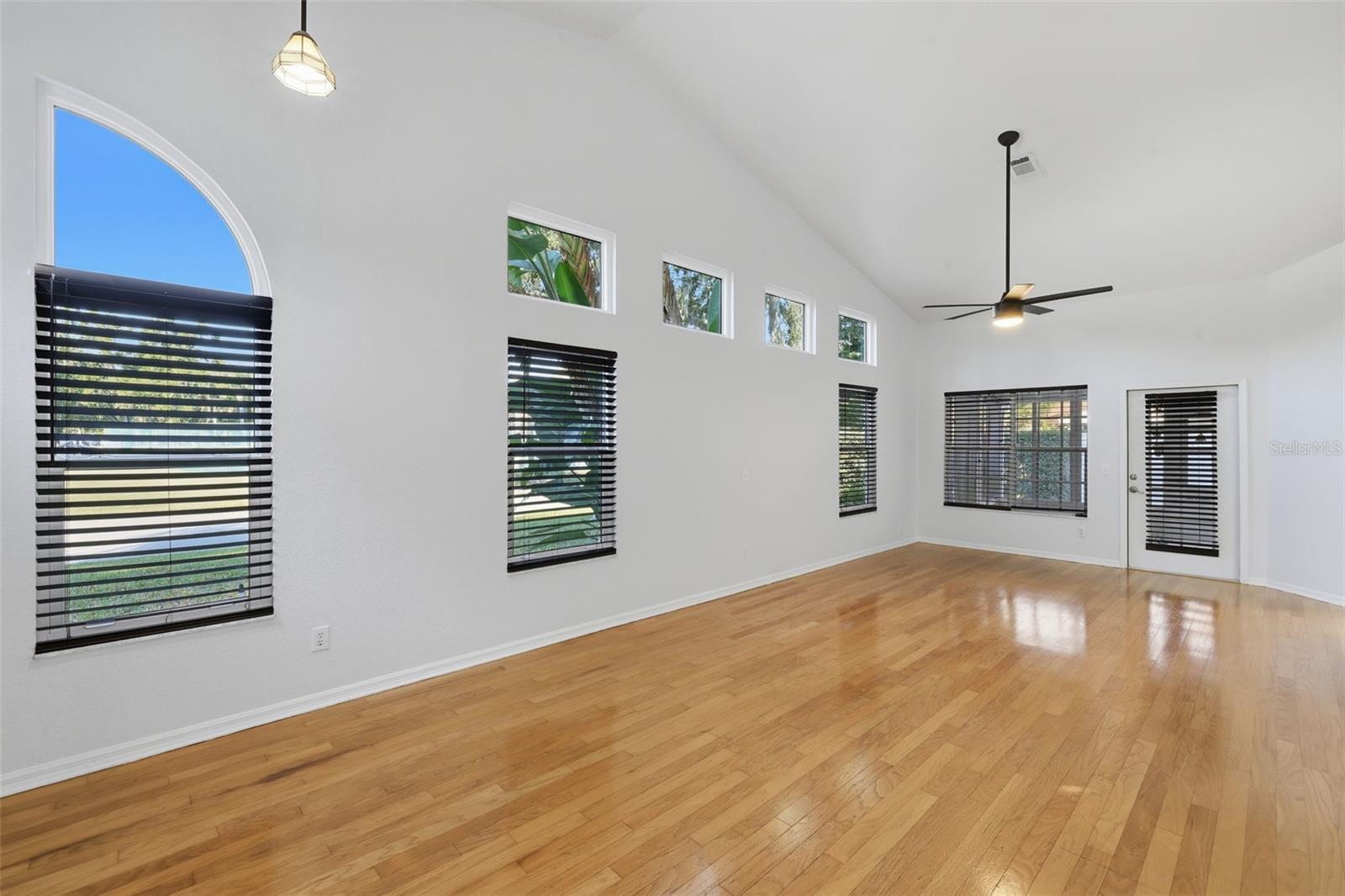 LAKE HERON - Residential